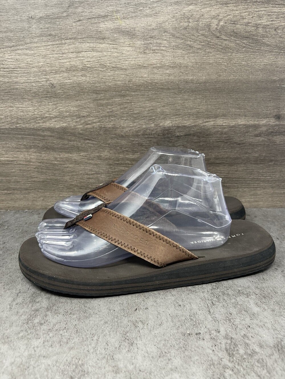 Tommy Hilfiger Denver Mens Size 9-10 Brown Flip Flop Thong Sandals Casual Beach